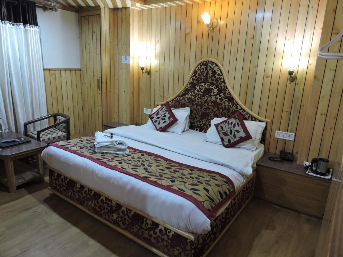 Hotel Chaman Palace Shimla Eksteriør billede