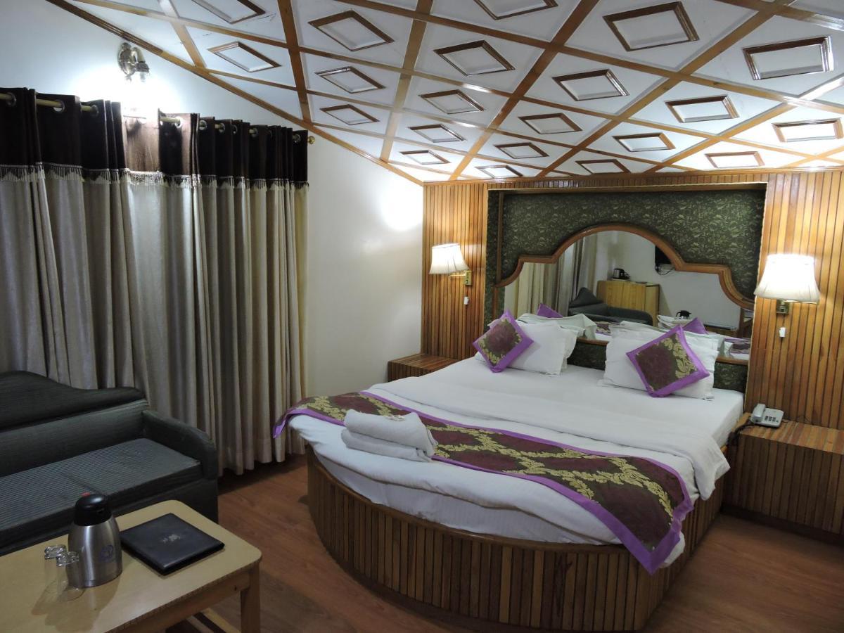 Hotel Chaman Palace Shimla Eksteriør billede