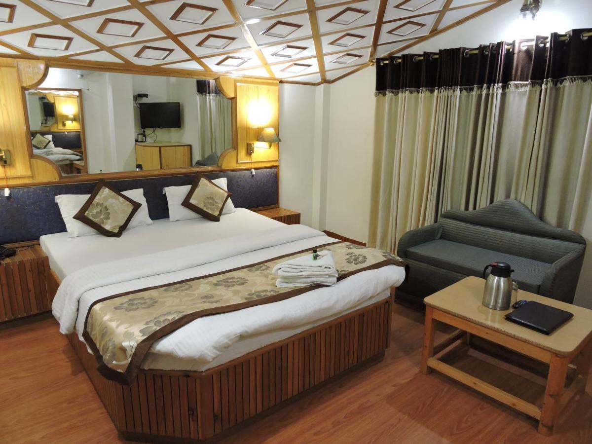 Hotel Chaman Palace Shimla Eksteriør billede